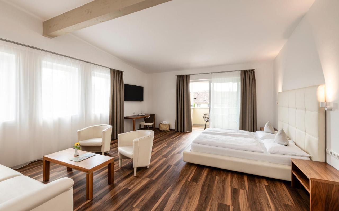 Hotel Mandelhof Appiano Sulla Strada Del Vino Ngoại thất bức ảnh