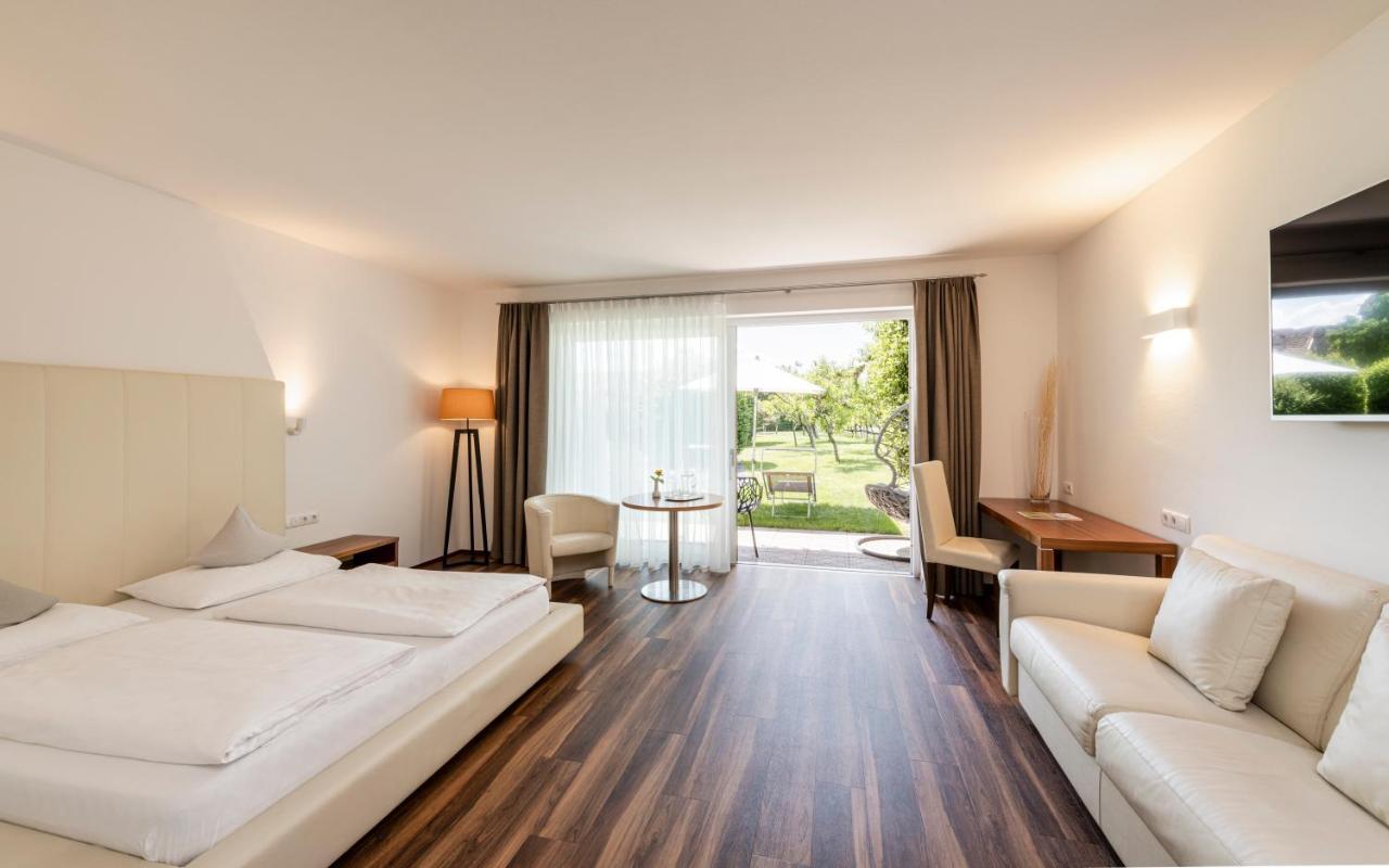 Hotel Mandelhof Appiano Sulla Strada Del Vino Ngoại thất bức ảnh