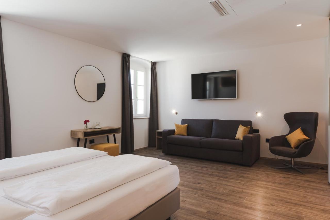 Hotel Mandelhof Appiano Sulla Strada Del Vino Ngoại thất bức ảnh