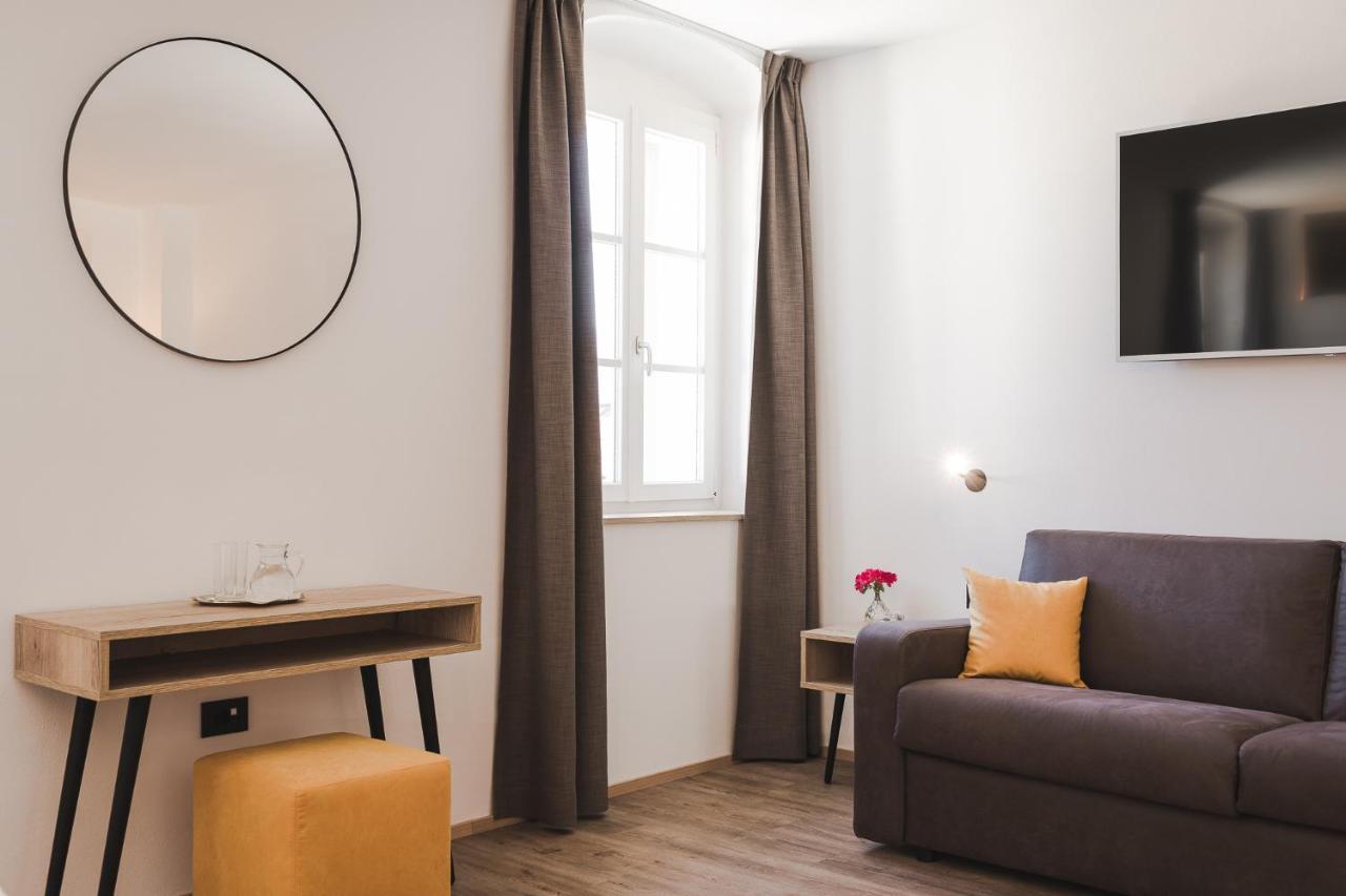 Hotel Mandelhof Appiano Sulla Strada Del Vino Ngoại thất bức ảnh
