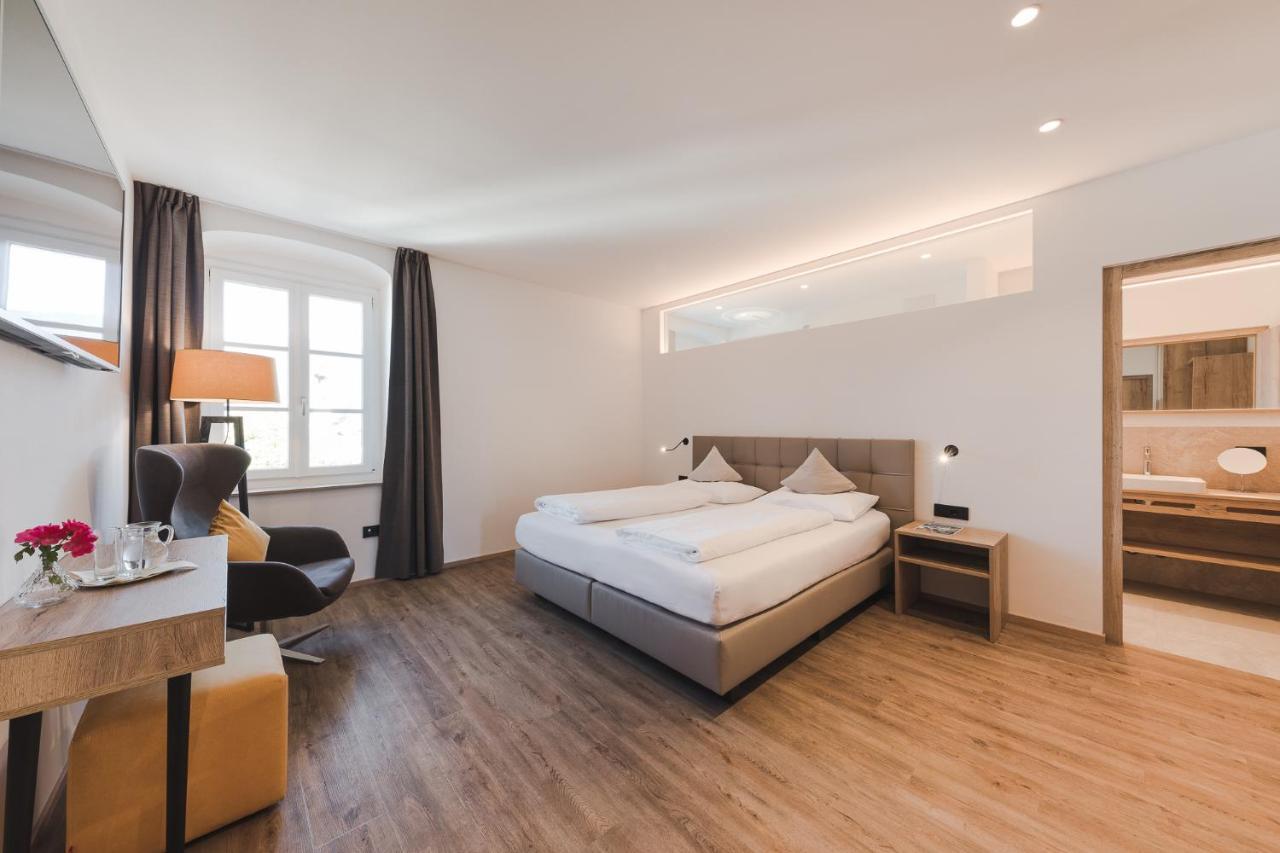 Hotel Mandelhof Appiano Sulla Strada Del Vino Ngoại thất bức ảnh