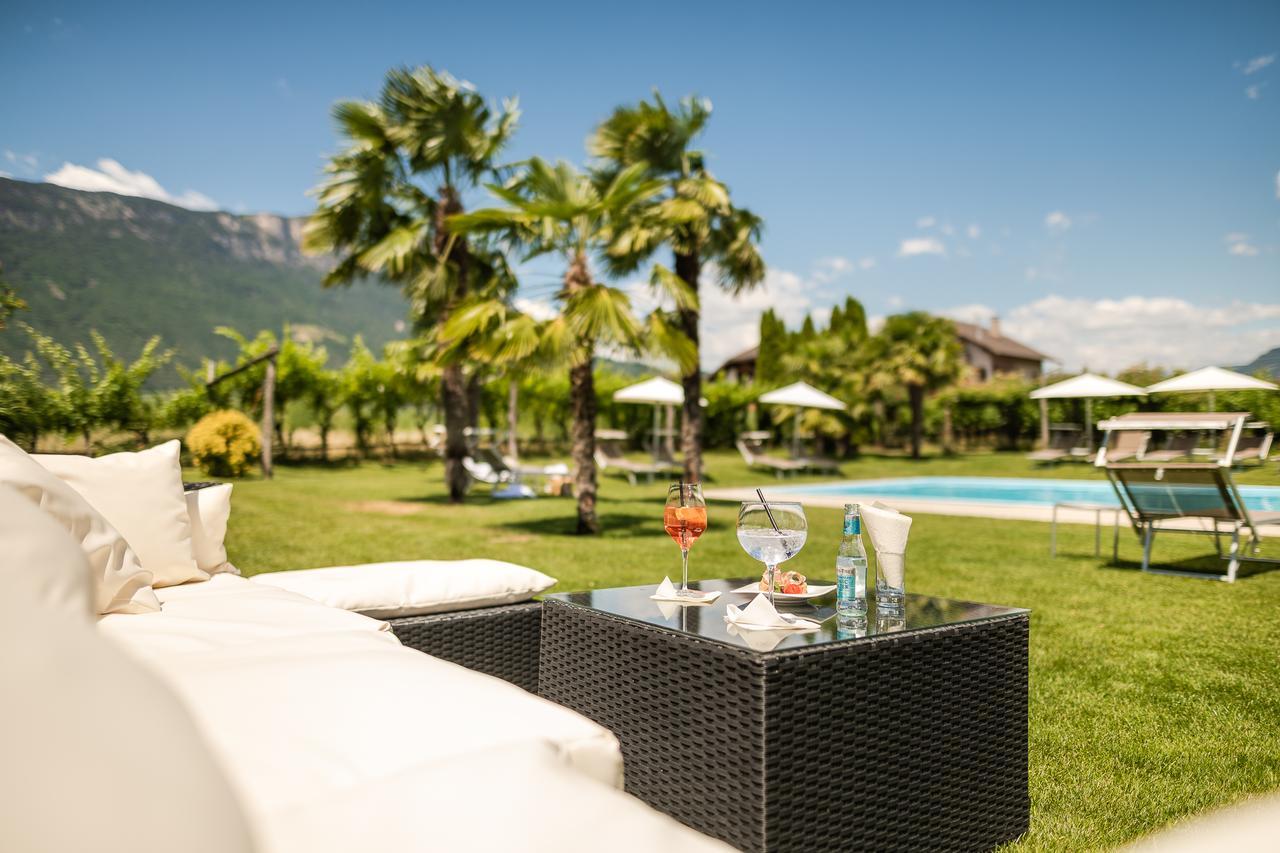 Hotel Mandelhof Appiano Sulla Strada Del Vino Ngoại thất bức ảnh