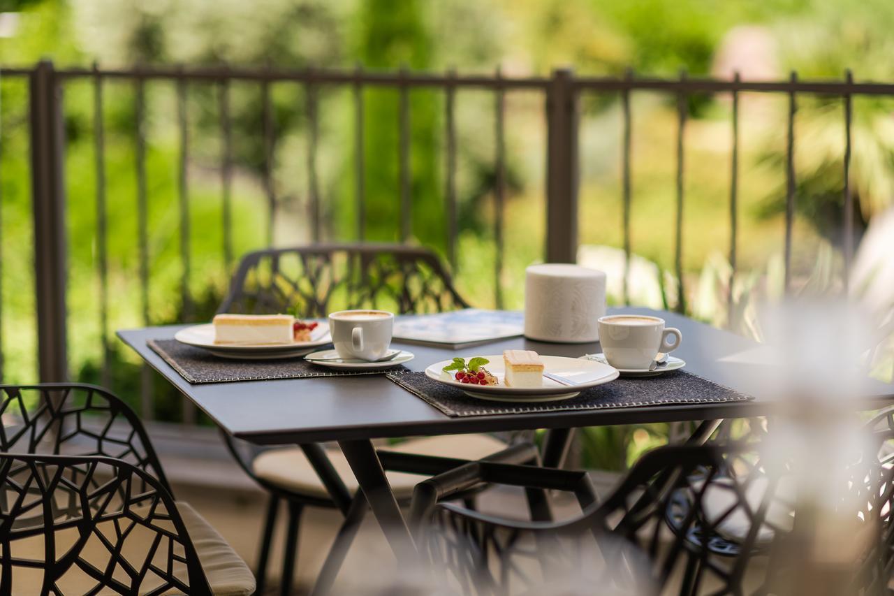 Hotel Mandelhof Appiano Sulla Strada Del Vino Ngoại thất bức ảnh